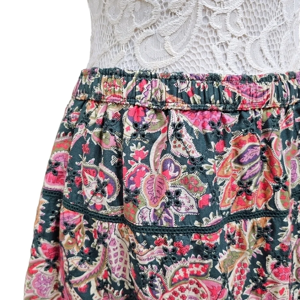 Jennifer & Grace Boho Floral Tiered Mini Skirt Size Medium Peasant Style Lace